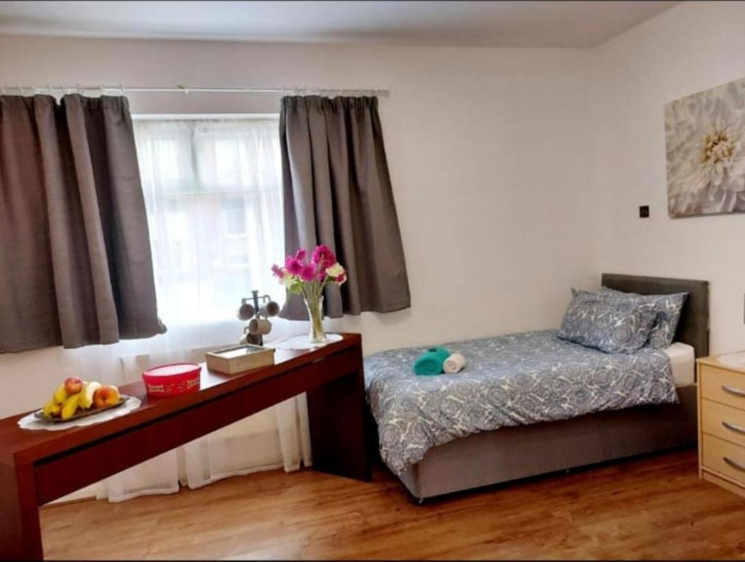 Great Rooms Fc Liverpool Exterior photo